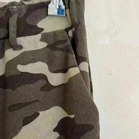 One by Chapter One Womens M Jogger Pants Army green Brown Tan drawstring Camo - Picture 2 of 11
